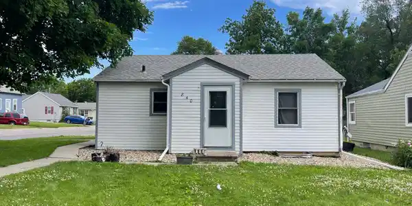 840 Godfrey Street