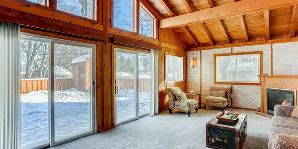 2440 Chateau Lane