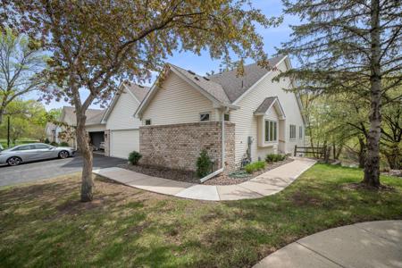 8342 Creekside