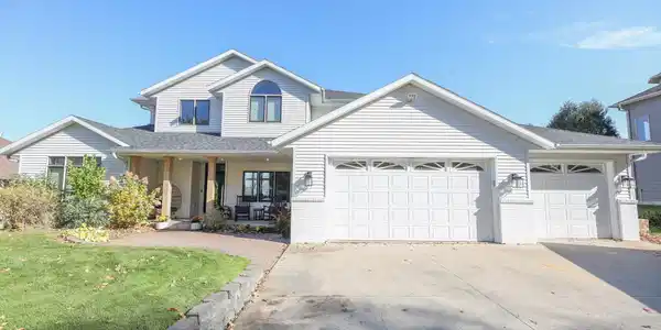7147 County Road 11 NE