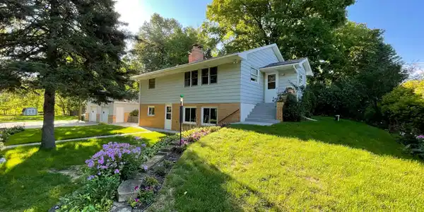 7001 Halstead
