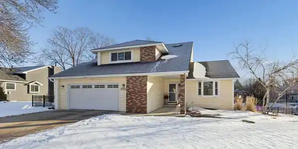 5000 Norwood Lane N