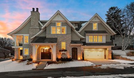 2805 Center