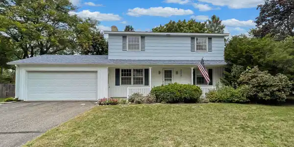 2373 Lakeridge