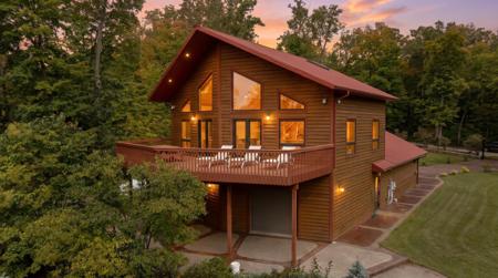 7933 Templer Point Drive NW