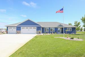 2741 Sailor NE