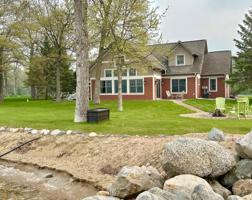 4495 Bayview Beach NW