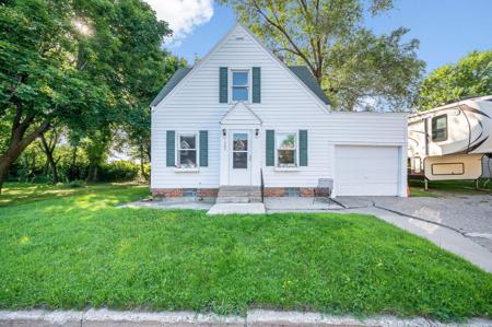 1365 Oak Beach Drive