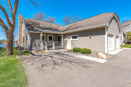 1393 East Pointe Drive