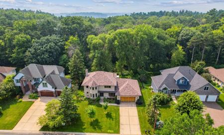 3693 Oak Creek Drive W