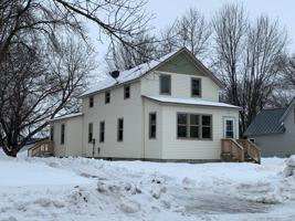320 Walnut Street S
