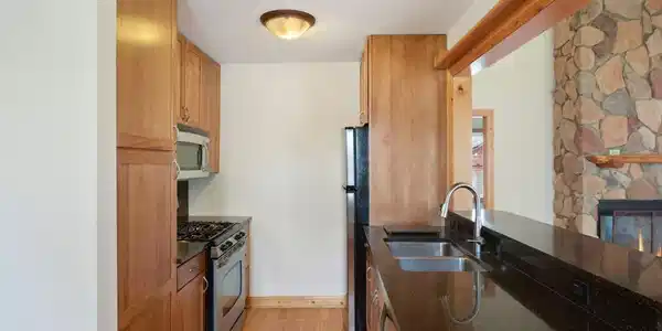 1956 Lakeside Lane
