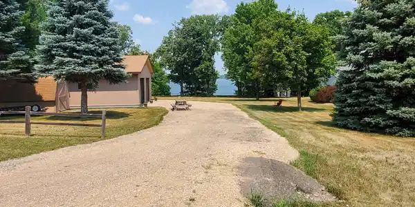 4717 Jerome NE