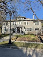 4218 Fremont S
