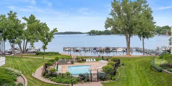 603 Lake
