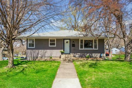 1320 Olive Street W