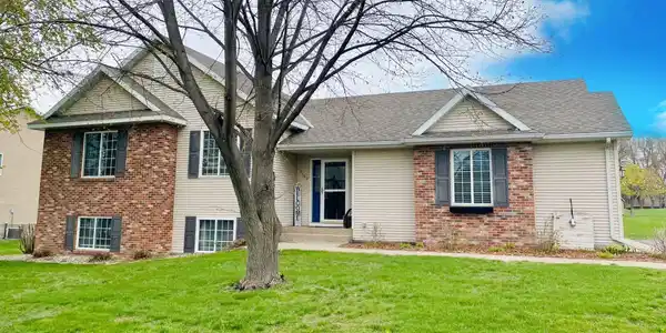 3100 Eagle Ridge E