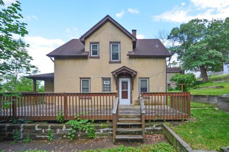 633 Concord Street N