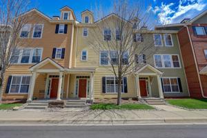 10256 Bleeker