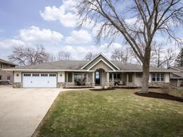 15253 Edgewater NE