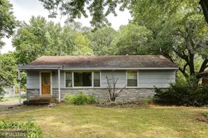 7729 Groveland