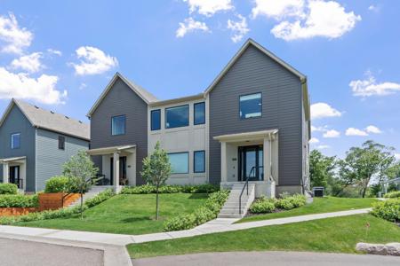 4825 Linden Cove Lane