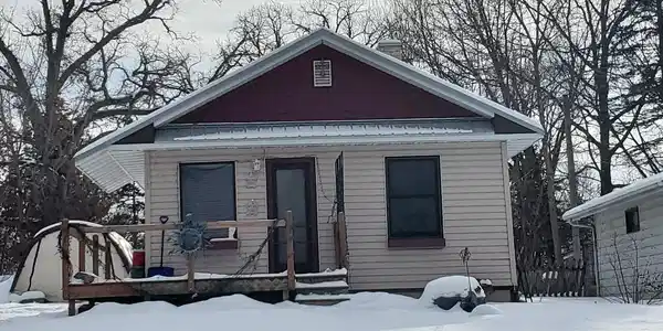 3857 Roosevelt SW