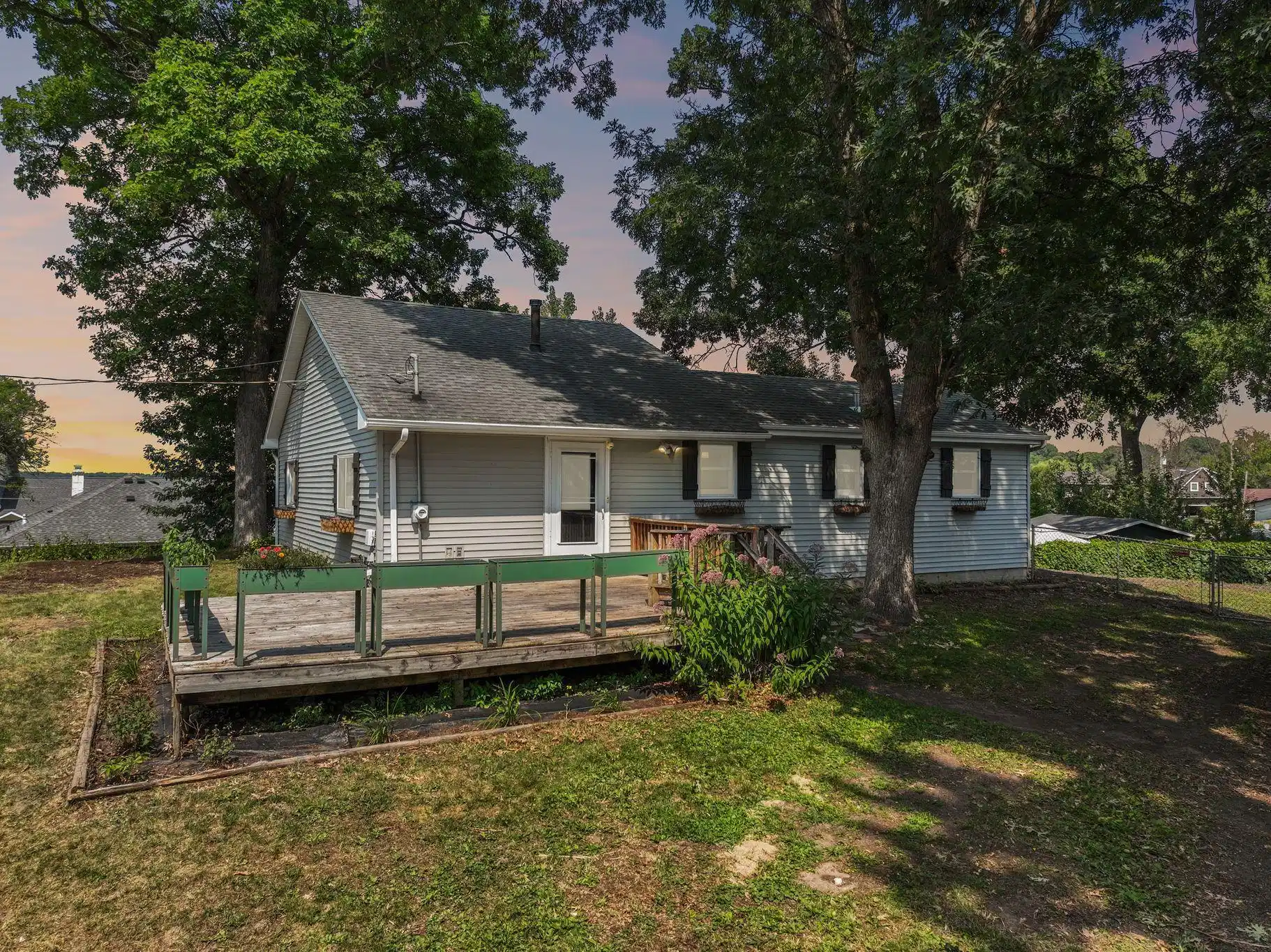 Image 1 Image 1