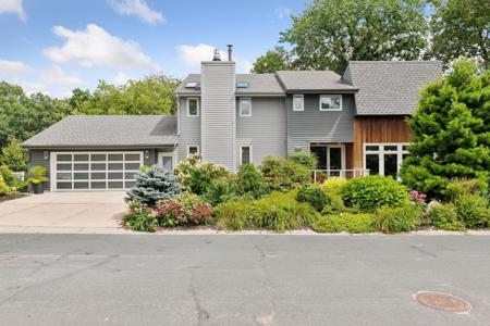 8777 Walton Oaks Drive