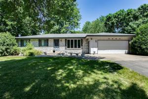 5664 Woodside SE