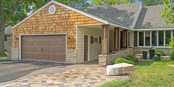 4244 Colorado SE