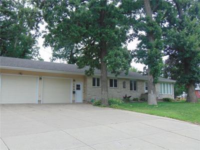 109 Lake NW