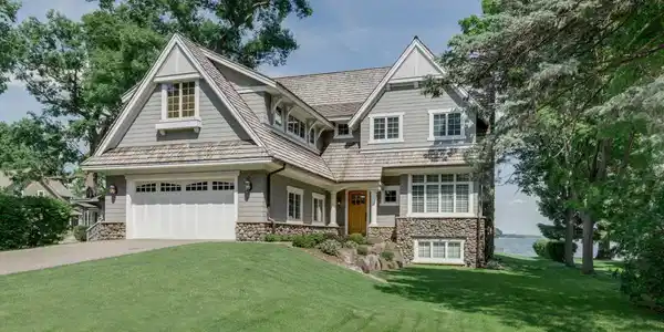 1690 Shadywood Road