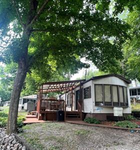2221 Reubens SW
