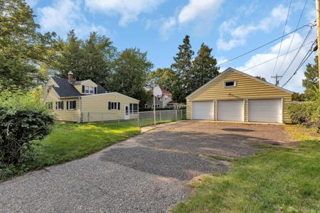 515 1st Street SE