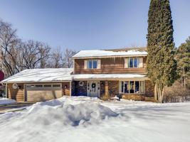 3973 Woodridge Court