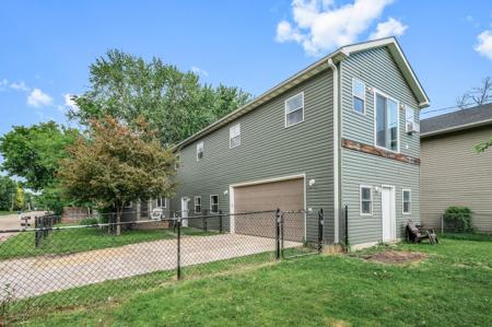 6440 236th Street Court N