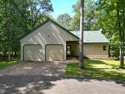 29049 Hanscom Lake Trailway
