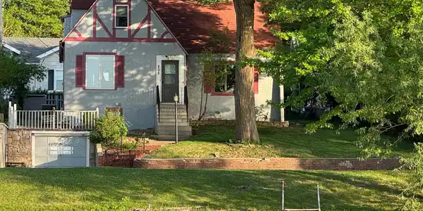 205 Lake Park Boulevard