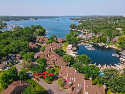 6568 Harborview Circle NE