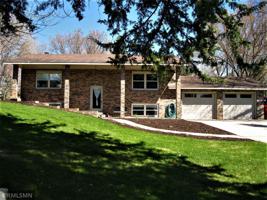 2911 Crestwood NE