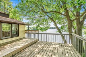 19079 Island View