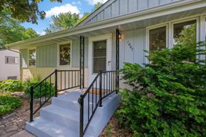 1007 Edgewater