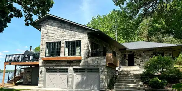 6213 Shamrock Drive