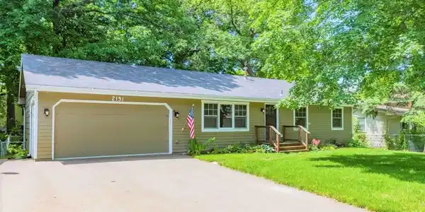 2151 Cedar