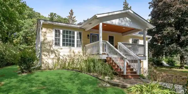 3037 Highland