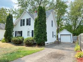 413 Grove N