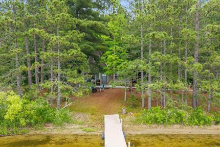 10403 Vermillion Point Drive NE
