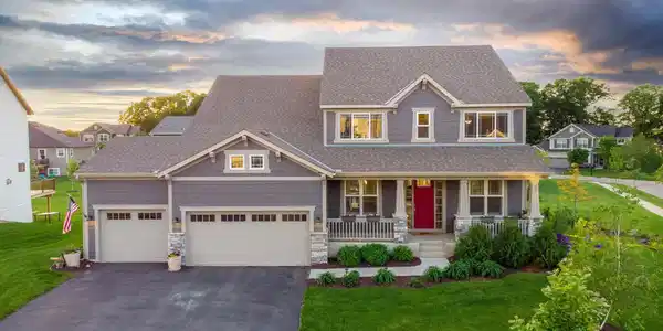 6809 Minnehaha