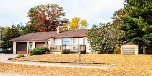 19607 State Highway 371